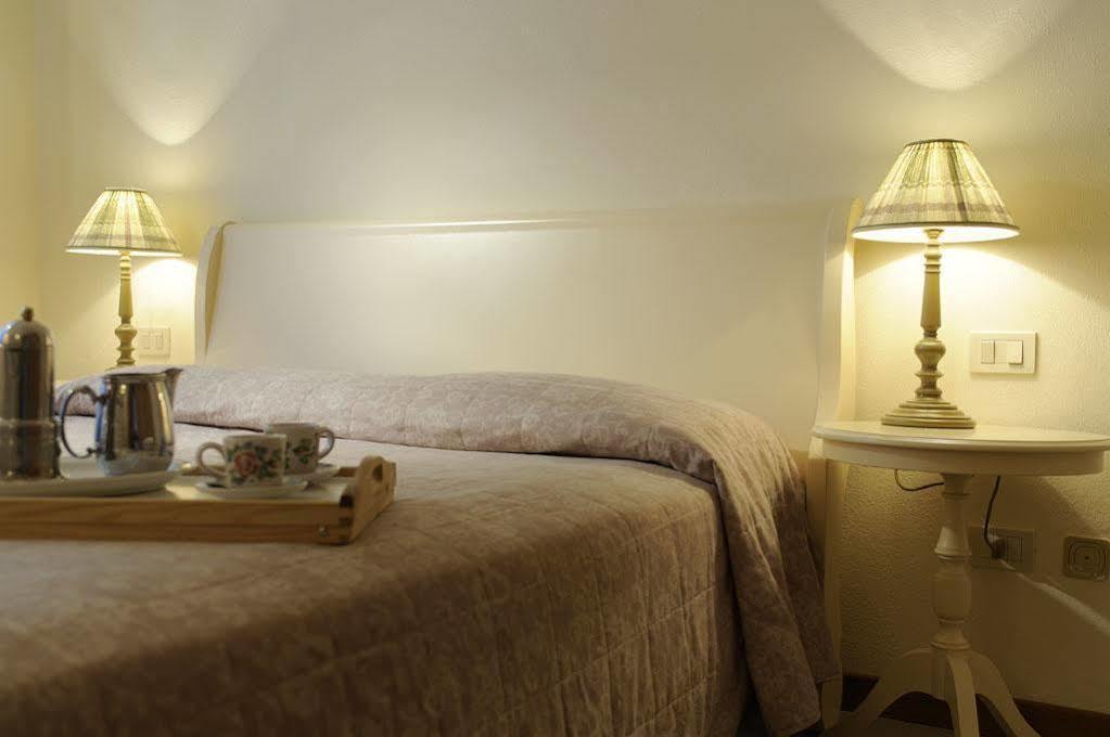 Park Hotel Zibellino Кастильоне-делла-Пеская Экстерьер фото